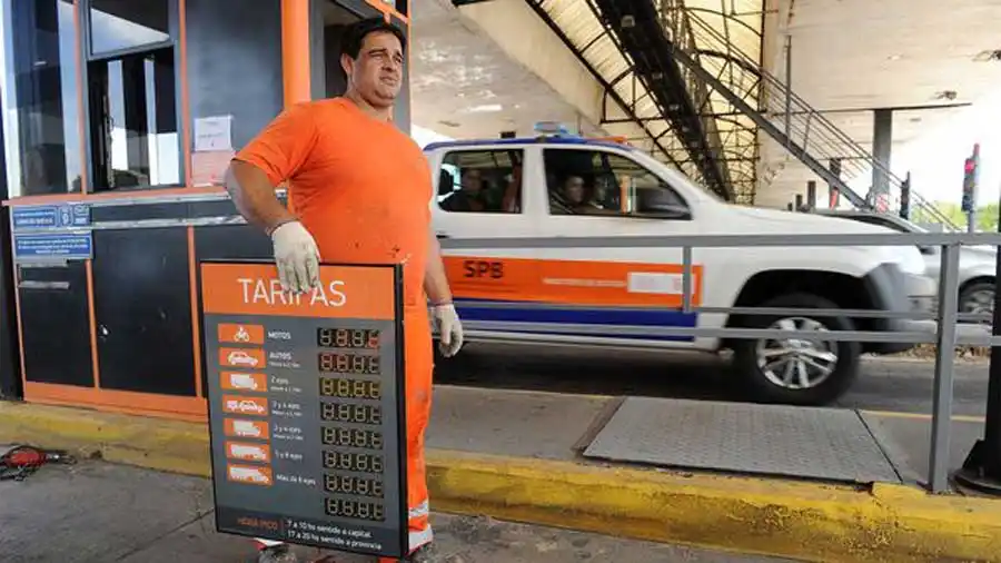 Aplicarán un tarifazo en los peajes a la costa