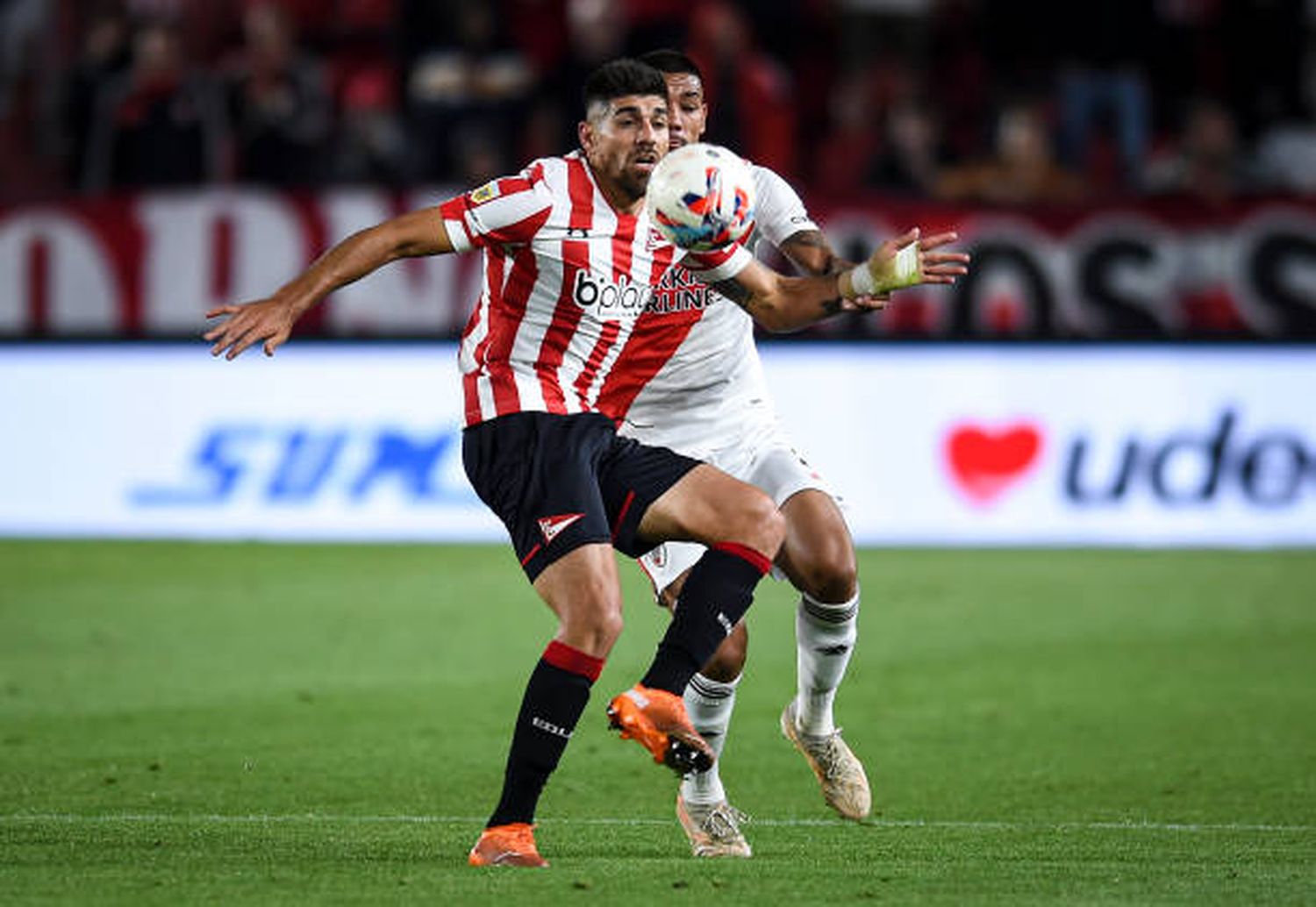 Estudiantes visita a Everton abriendo una nueva serie