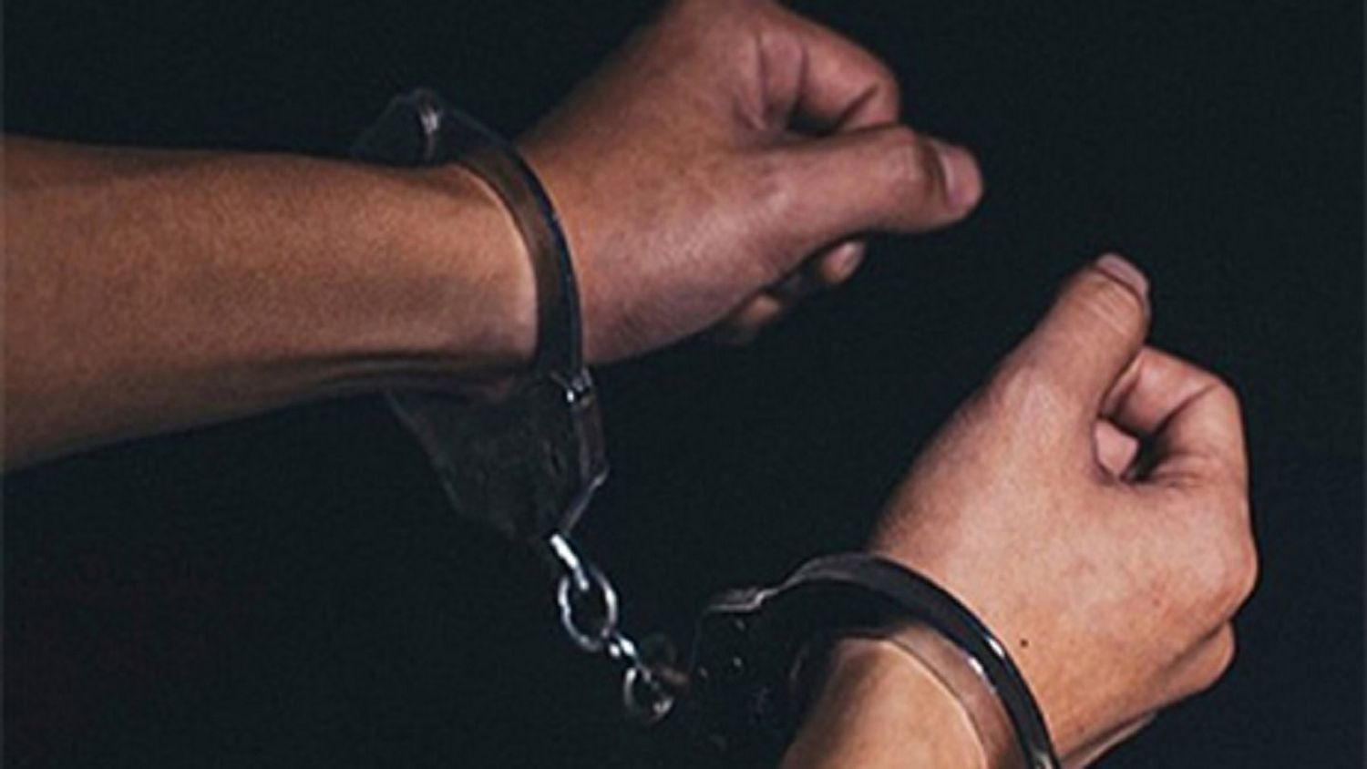 SE APROVECHABA de la ausencia de la madre para abusar de su hijastra: lo condenaron a 29 años de cárcel