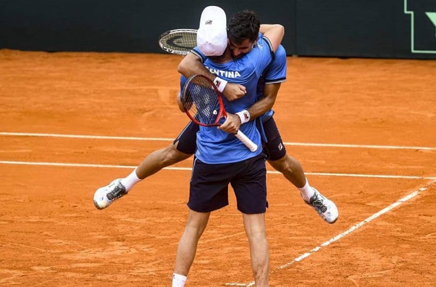 Argentina liquidó la serie ante República Checa y se metió en las finales de la Copa Davis