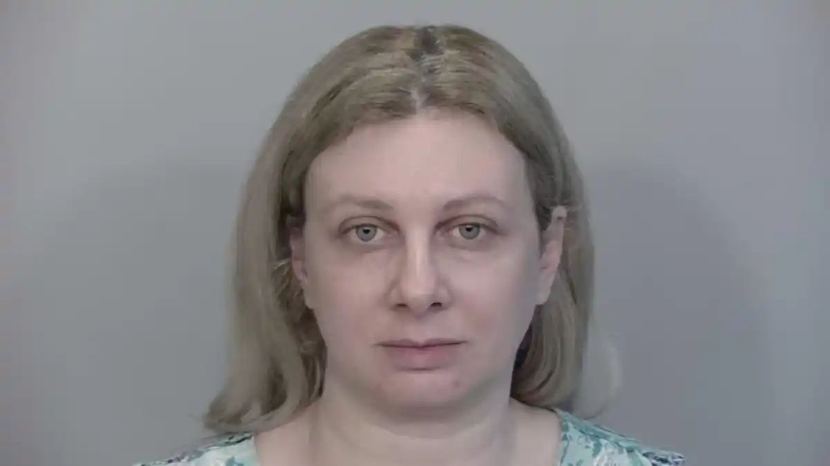 Mujer abusó a un autista en Florida y quedó embarazada de él