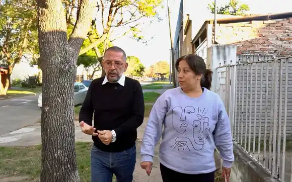 Juan Scavino propone un Fondo de Renovación de Veredas para los barrios de la ciudad