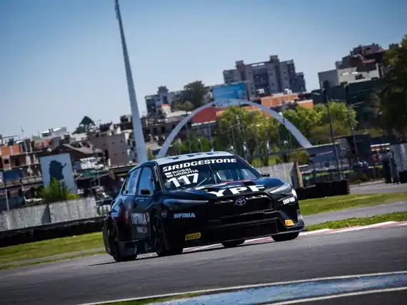 La dupla de Rossi y Urrutia se quedó con los 200 kilómetros