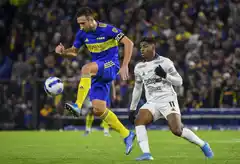 Boca juega en Santiago y Racing visita Mendoza
