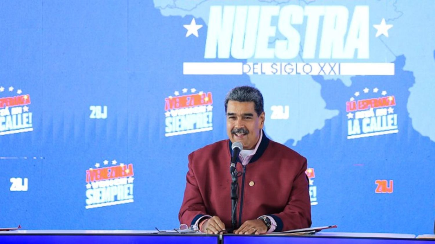 “He sido leal al pueblo, he sido leal al legado del comandante Chávez»:  Nicolás Maduro