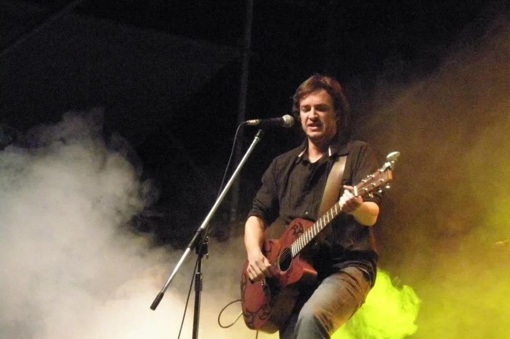 Mendoza: el músico Luciano Janello murió tras escapar de la policía en un confuso hecho