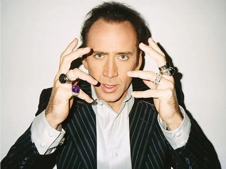 Desde mansiones hasta un dinosaurio: las excéntricas compras de Nicolas Cage
