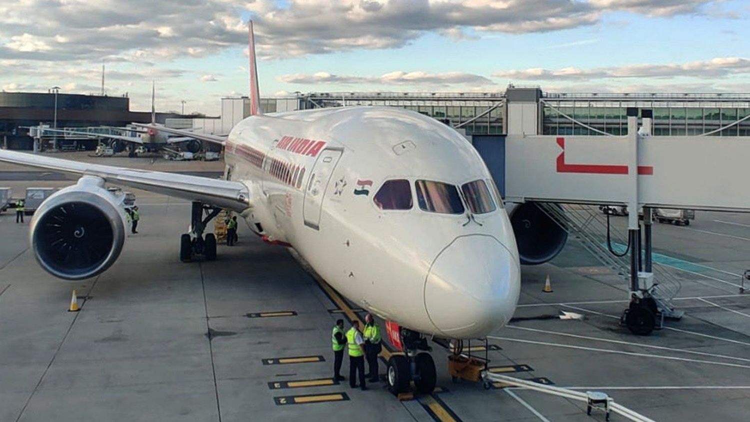 Air India inauguró sus vuelos a Londres – Gatwick