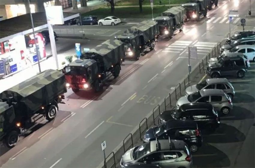 Bérgamo: hospitales repletos, sin médicos y desfile de camiones militares con muertos para cremar