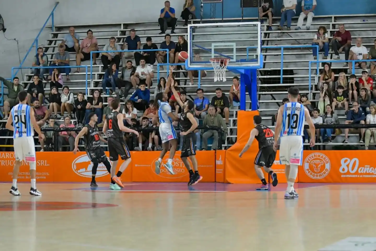 Unión ganó un gran partido en Pergamino (Foto: Pergamino Basquet)