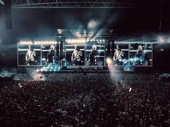 Oasis volvió a los escenarios tras 16 años