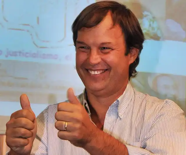 Cascallares prometió cloacas y agua potable si llega a ser electo en Almirante Brown