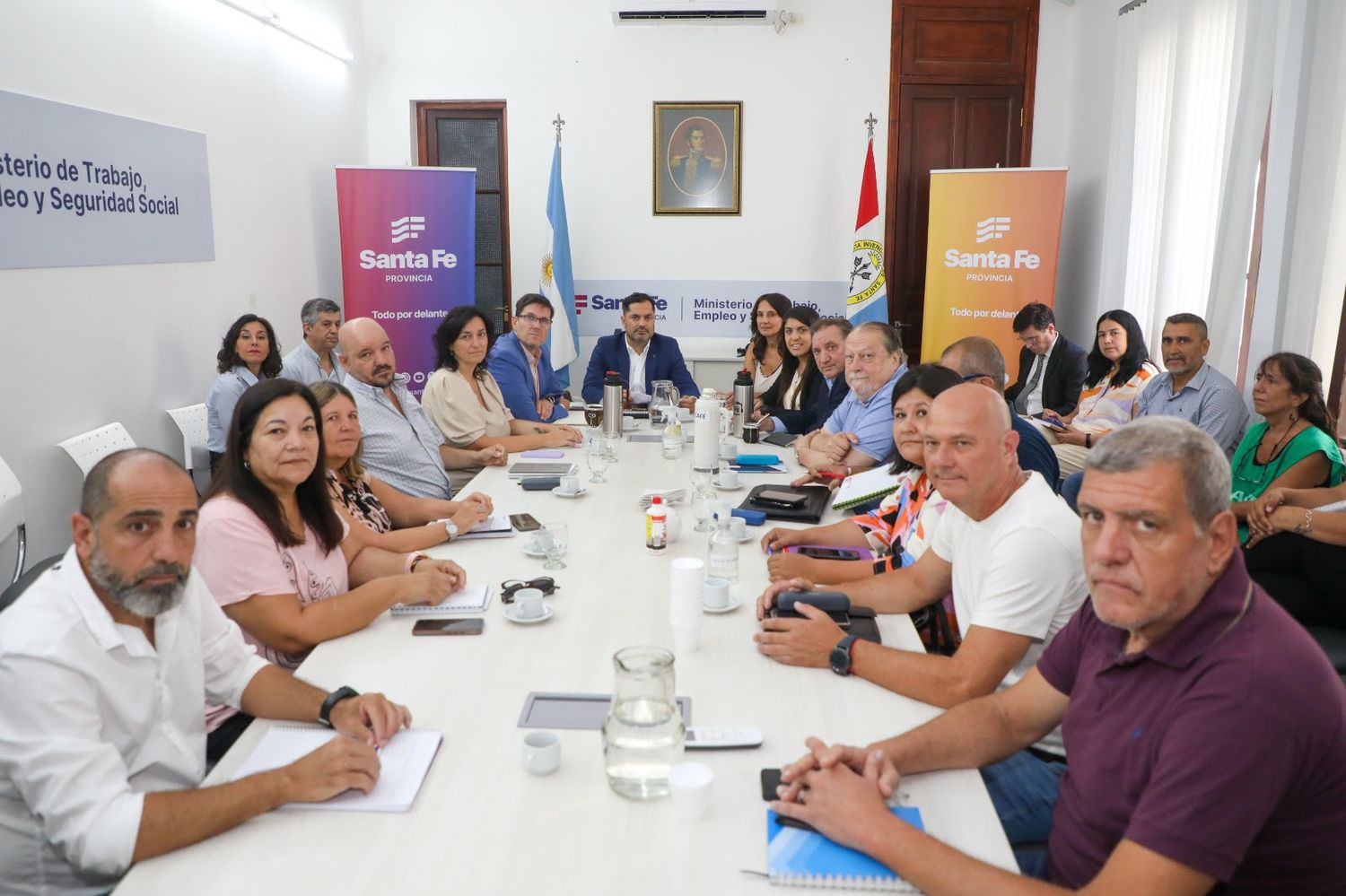 En representación de Amsafe participaron el secretario general Rodrigo Alonso, junto a Susana Ludmer, Patricia Hernández, Paulo Juncos, Sergio Bruschini y María José Marano.