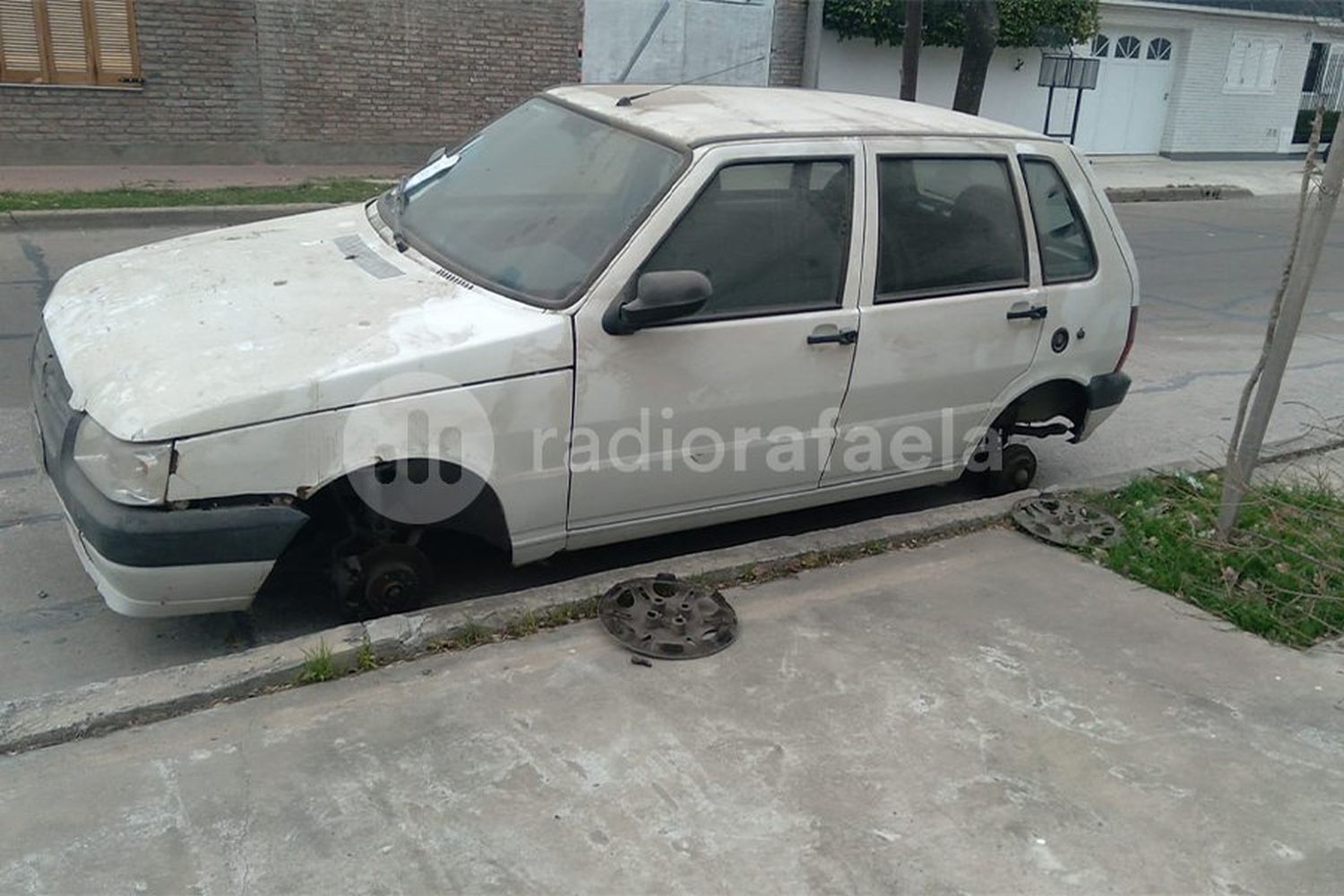 Fueron a la tarde por una rueda y volvieron a la noche por otra