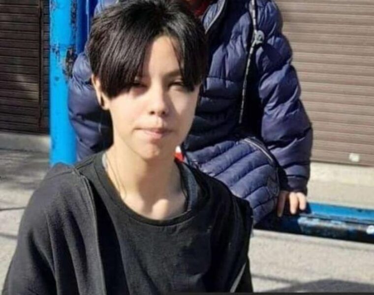 Desapareció una adolescente de 17 años: los terribles mensajes que recibieron sus padres