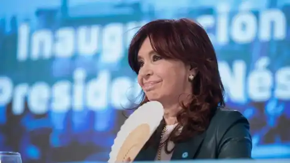 La dura crítica de CFK tras las expulsiones de Heros y Sonia Cavallo: "Che Milei. Te noto algo nervioso"