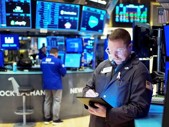 Las acciones argentinas caen más de 10% y el riesgo país vuelve a superar los 700 puntos