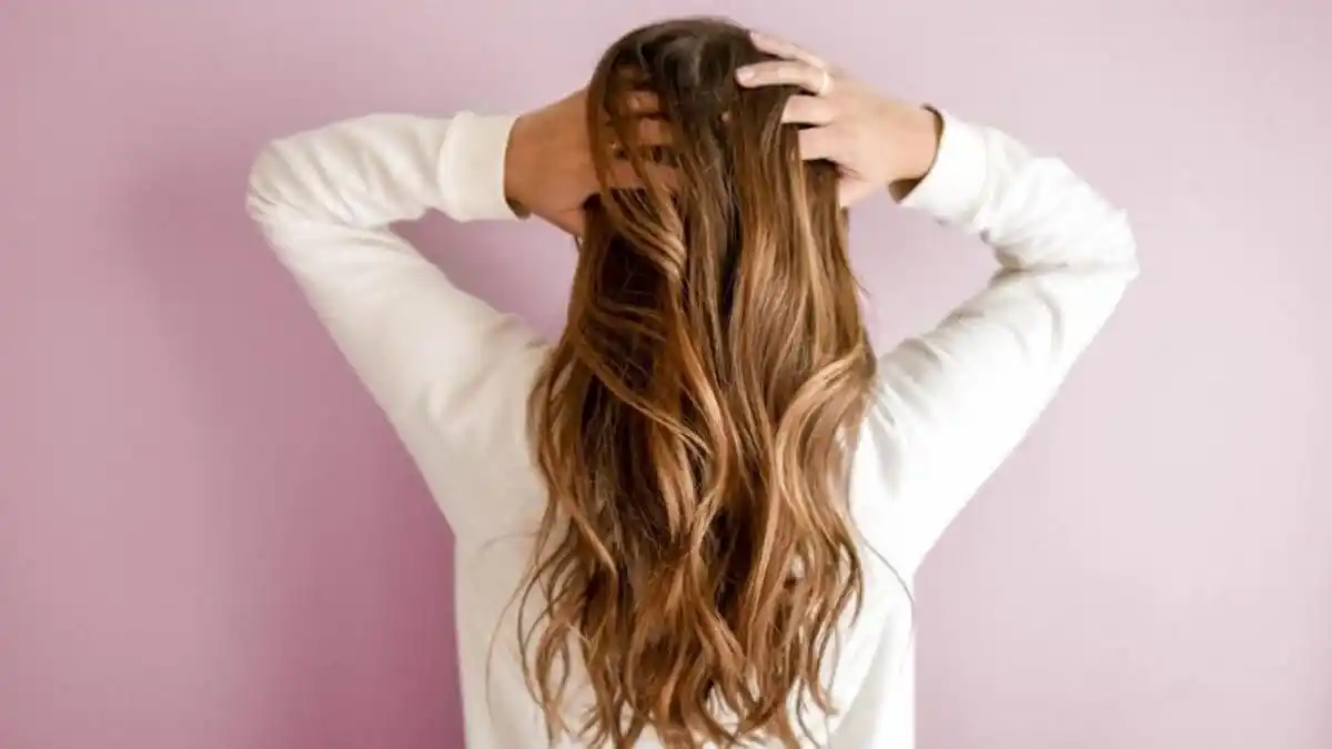 ¿Qué es un exfoliante capilar y para qué sirve?