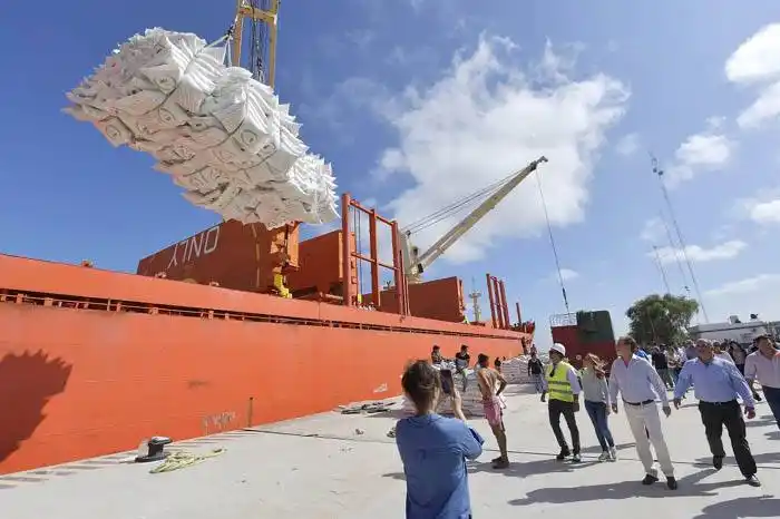 Dotarán de infraestructura eléctrica al puerto Ibicuy