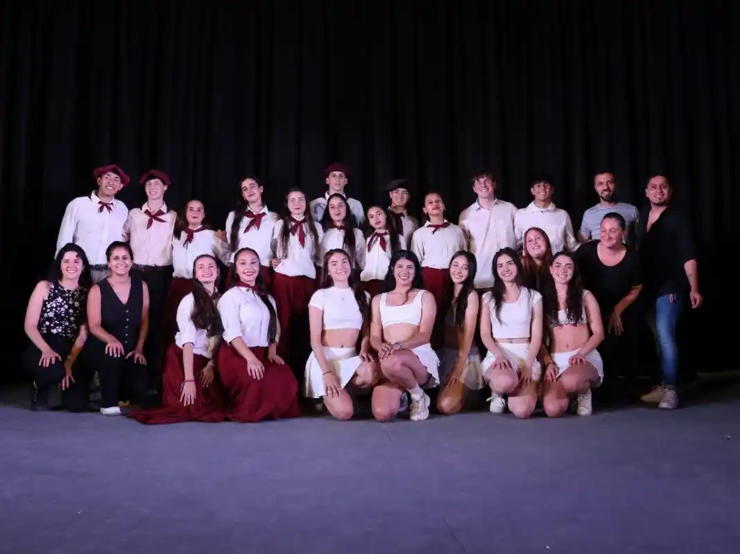 Guale Joven cerró con éxito los ítems Teatro, Danza y Música