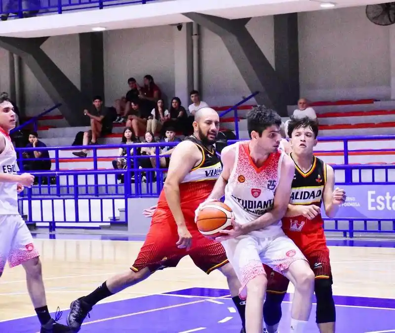 Estudiantes comenzó la
segunda ronda con victoria