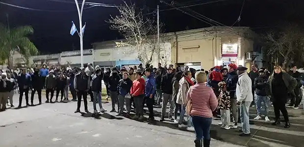 Asesinato de Patricio Pacheco en General Pinto: Los vecinos incendiaron la casa del sospechoso y se enfrentaron con la policía