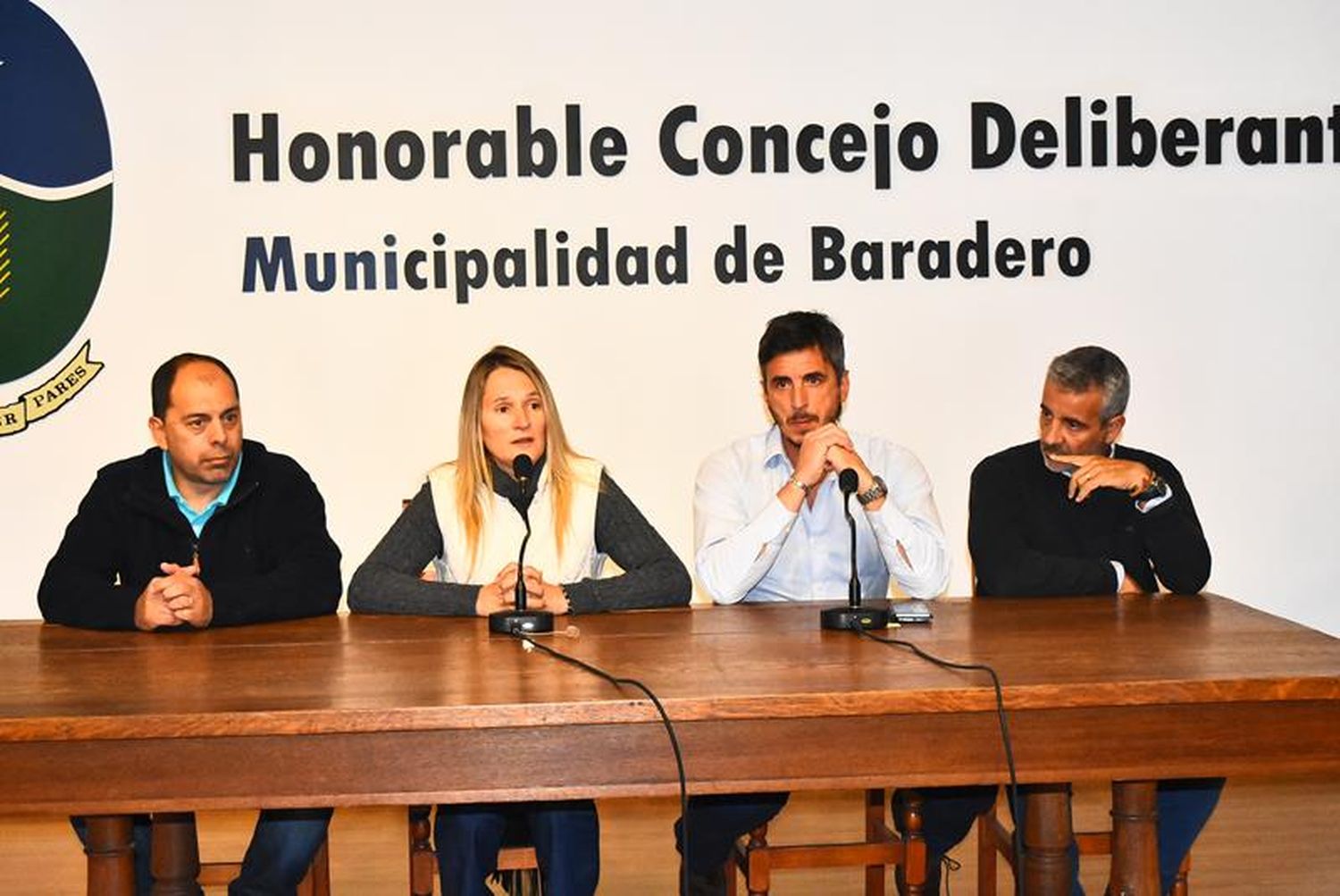 Antonijevic entregó becas a atletas e instituciones deportivas de Baradero