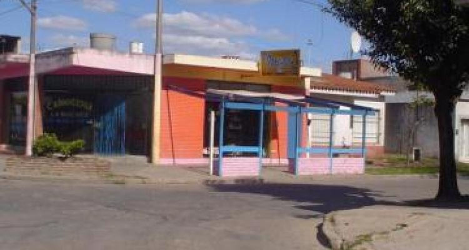 Buscan a un ladrón herido por su propia arma