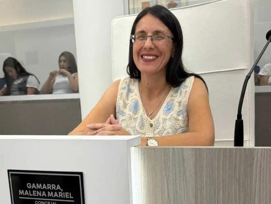 Gamarra destacó la nueva normativa que 
prohíbe arrojar basura en la vía pública