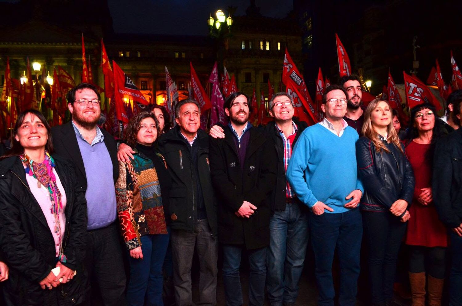 Elecciones 2017: El Frente de Izquierda cerró la campaña en la carpa de trabajadores de Pepsico frente al Congreso
