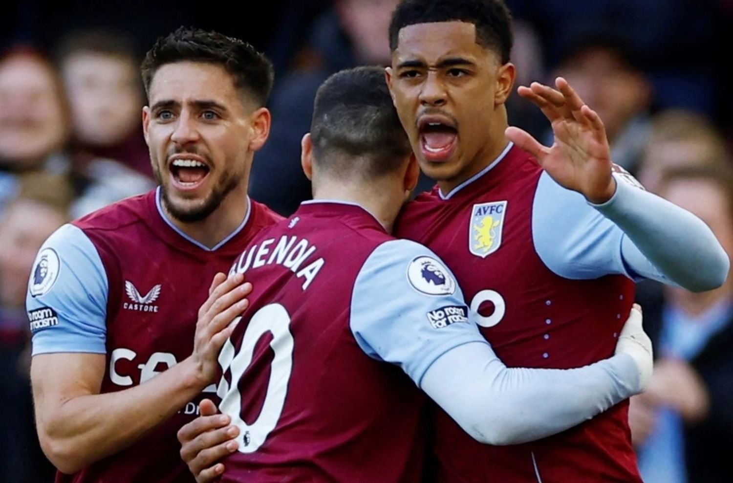 Gol de Buendía y gran atajada de Dibu en la goleada de Aston Villa