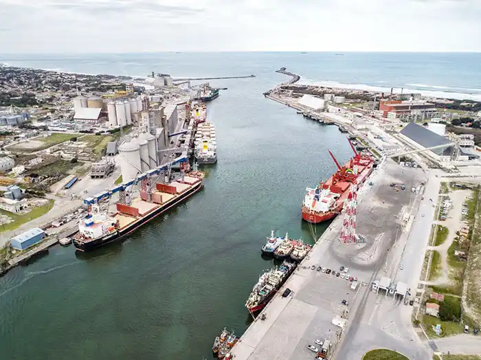Puerto. Más de 5.000.000 de toneladas