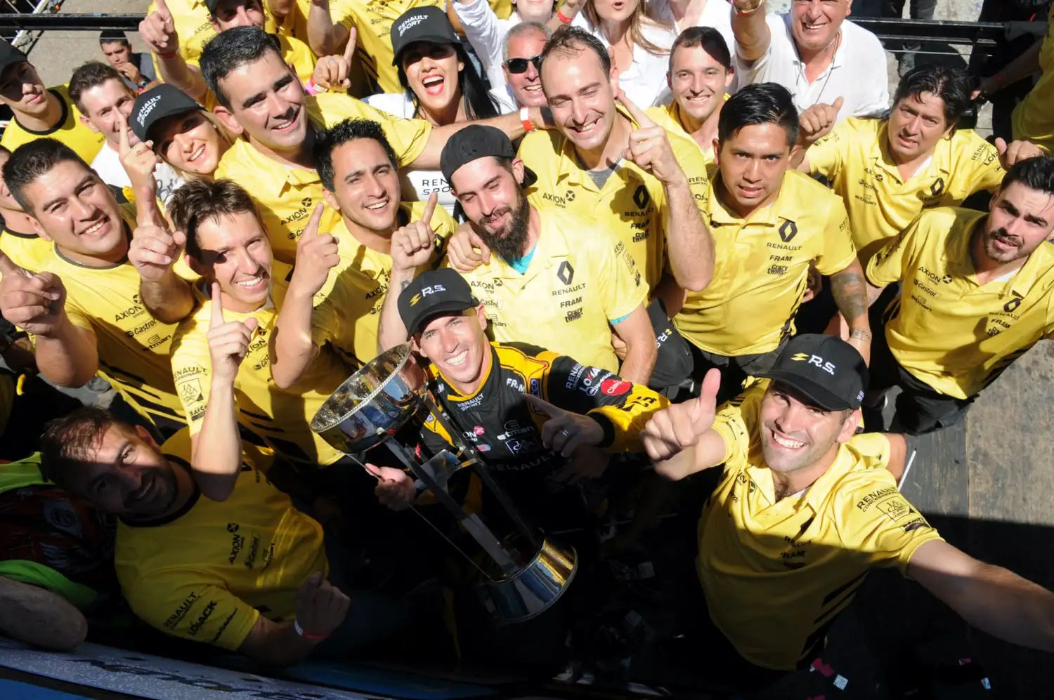 Lionel Pernía fue segundo y se consagró campeón en Neuquén