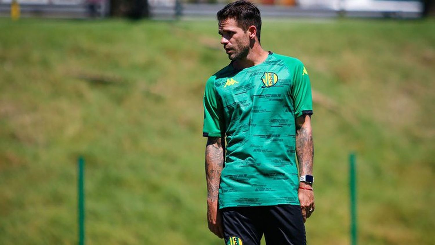 Fernando Gago debutó como DT de Aldosivi