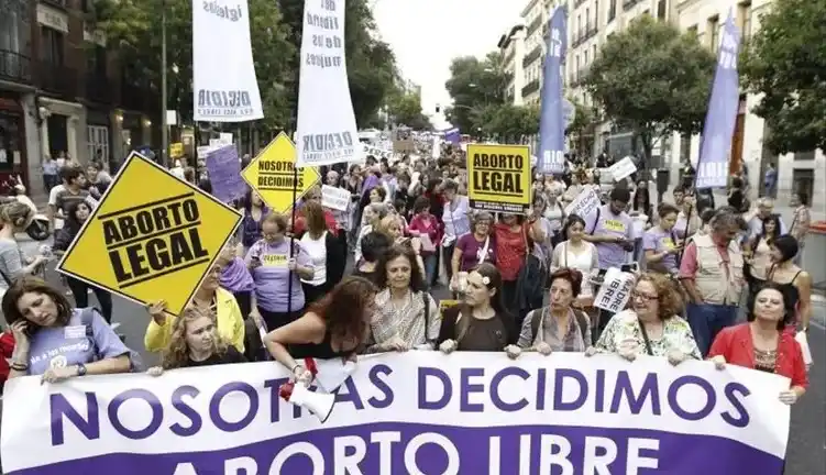 El Gobierno español propone una nueva ley de aborto.