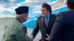 Milei visita las bases antárticas "Marambio" y "Esperanza"