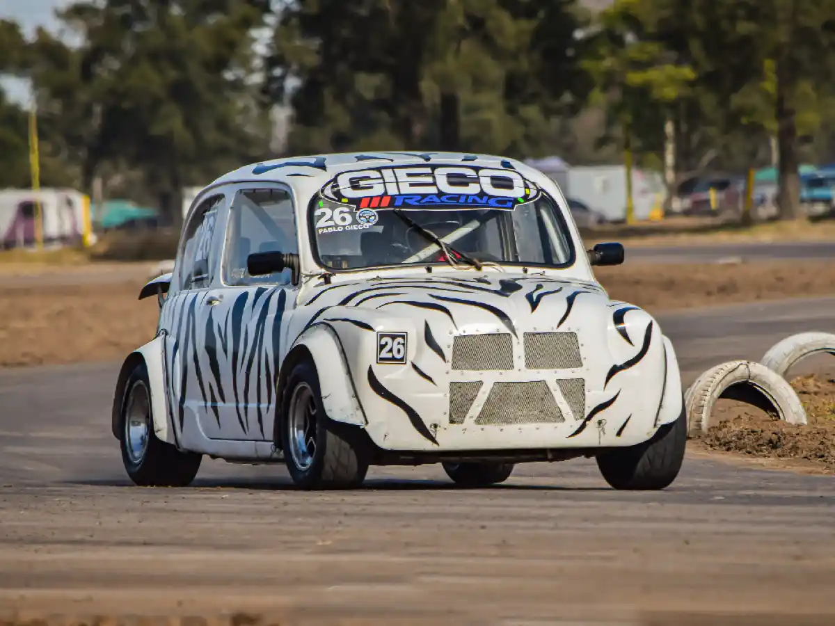 Gieco y Messa ganaron en Esperanza