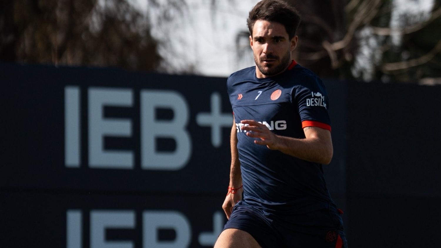 Racing-San Lorenzo, un duelo al que llegan en formas opuestas