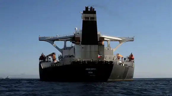 Llega buque iraní al puerto de Anzoátegui con gas condensado