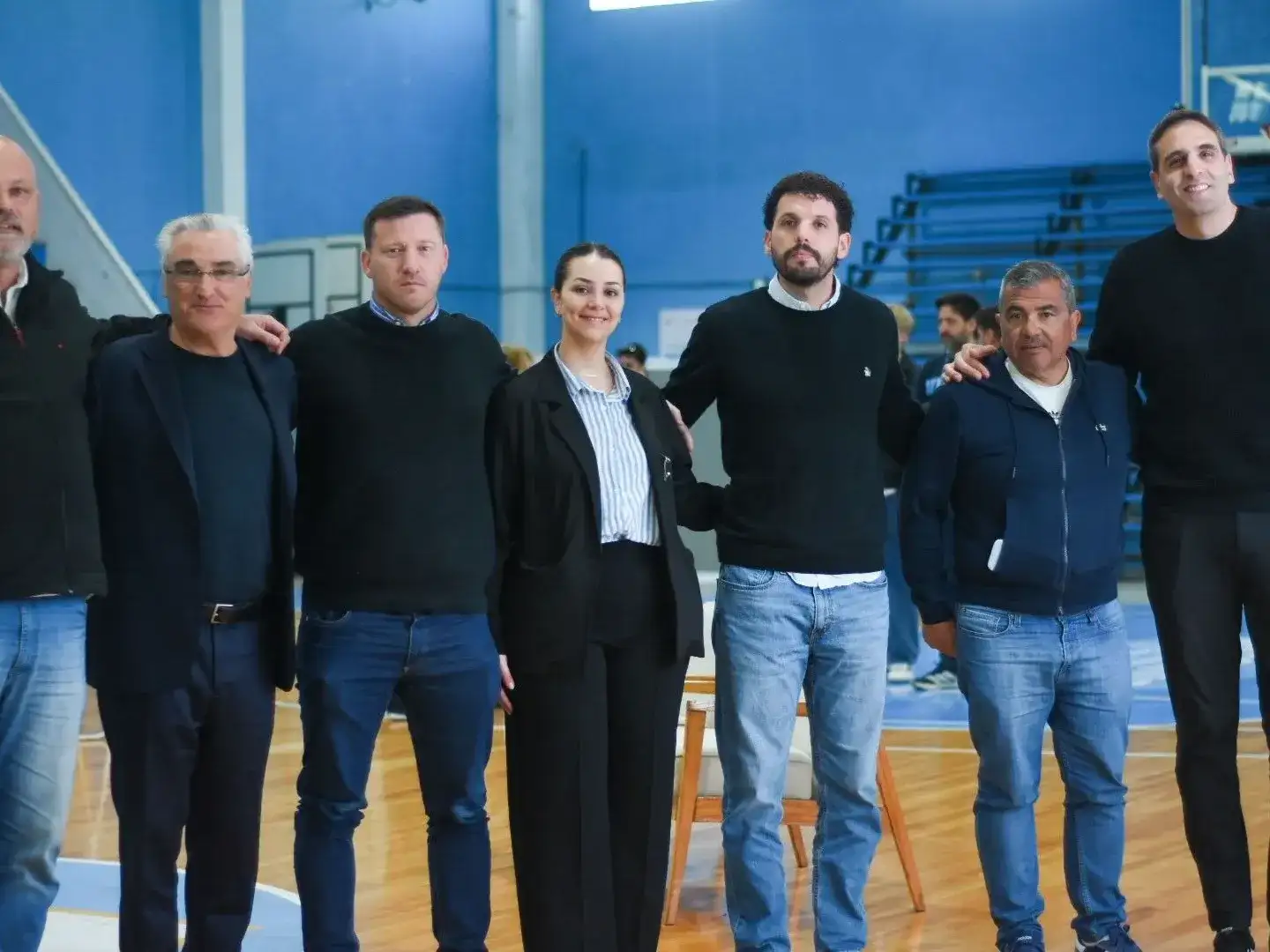 “+ Socios + Club”,