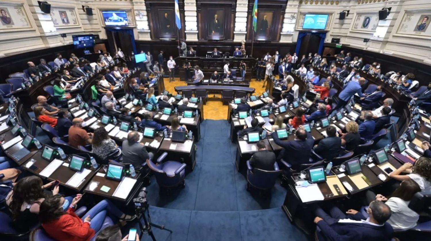 Reelección de intendentes bonaerenses: 96 jefes comunales del oficialismo y oposición pueden volver a competir 