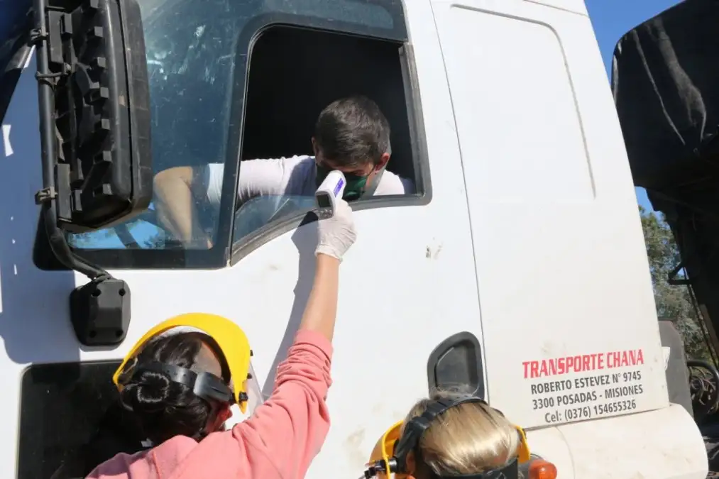 El control de temperatura en el ingreso a la ciudad es permanente 