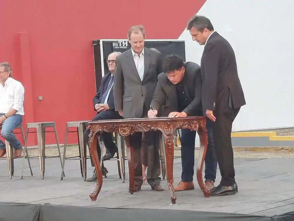15.882.287 millones de dólares para caminos rurales
