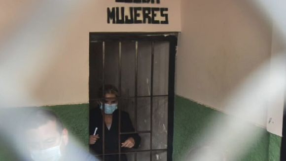 «Si me matan, pido por la seguridad de mis hijos»:  Jeanine Áñez denuncia abusos desde la cárcel +(Carta)