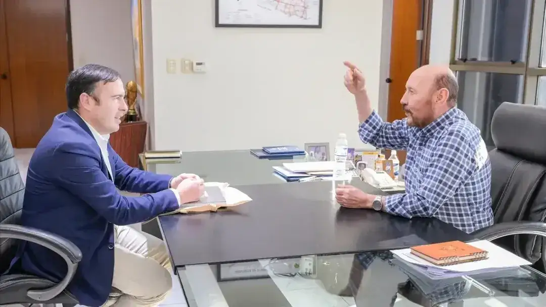 Insfrán y el intendente de Empedrado analizaron la realidad regional