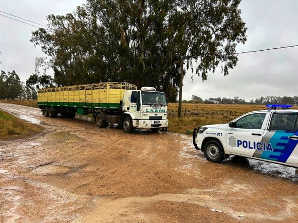 Un tresarroyense dañó un camino vecinal y lo infraccionaron