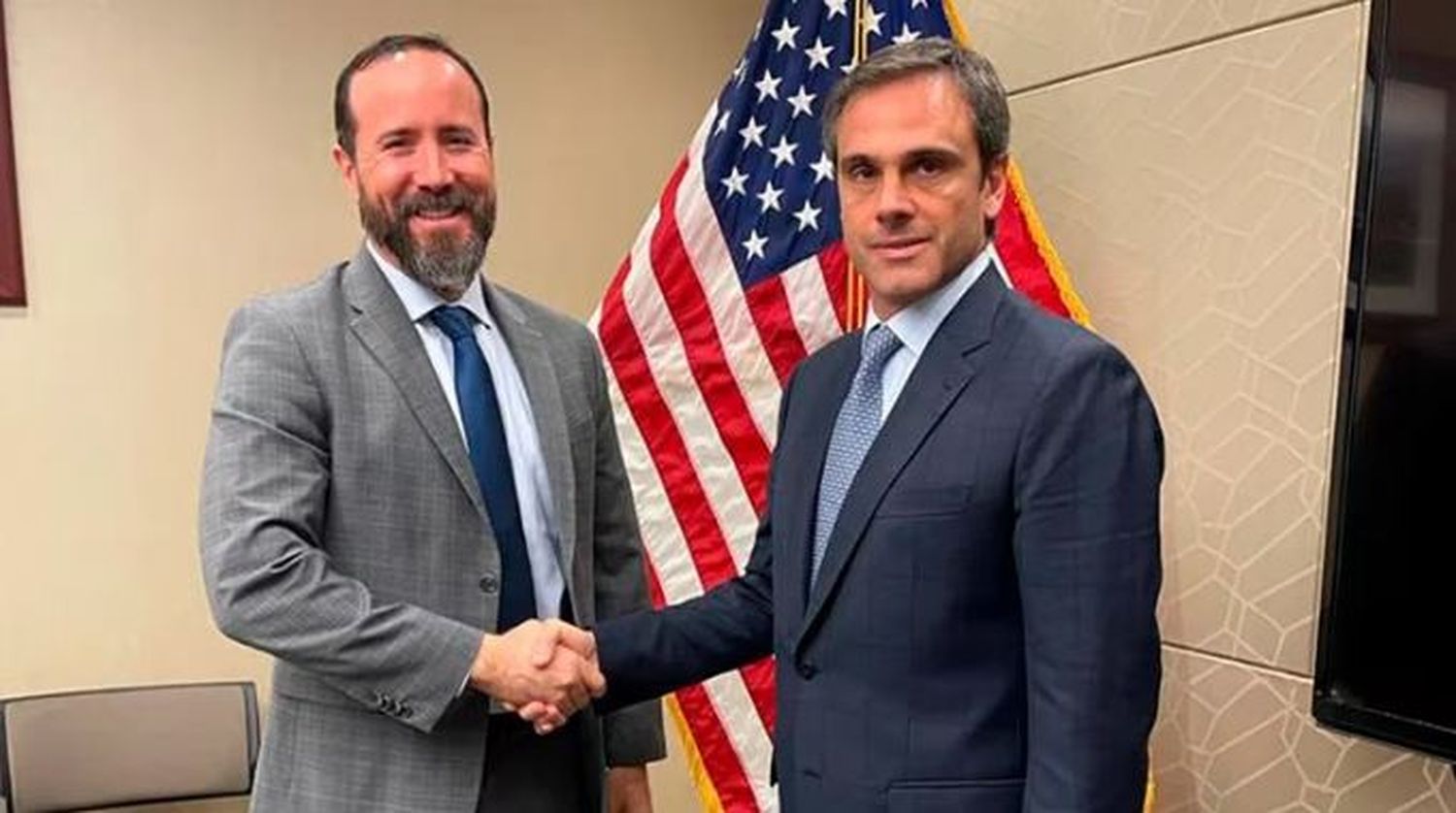 Guillermo Michel y Ricardo Mayoral, subdirector de Homeland Security Investigations