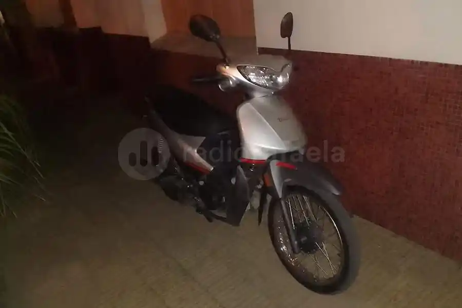 Atraparon a un menor de 16 años que confesó haber robado una moto