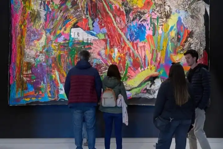 La propuesta es para instituciones educativas, sociales, público en general y comunidades.