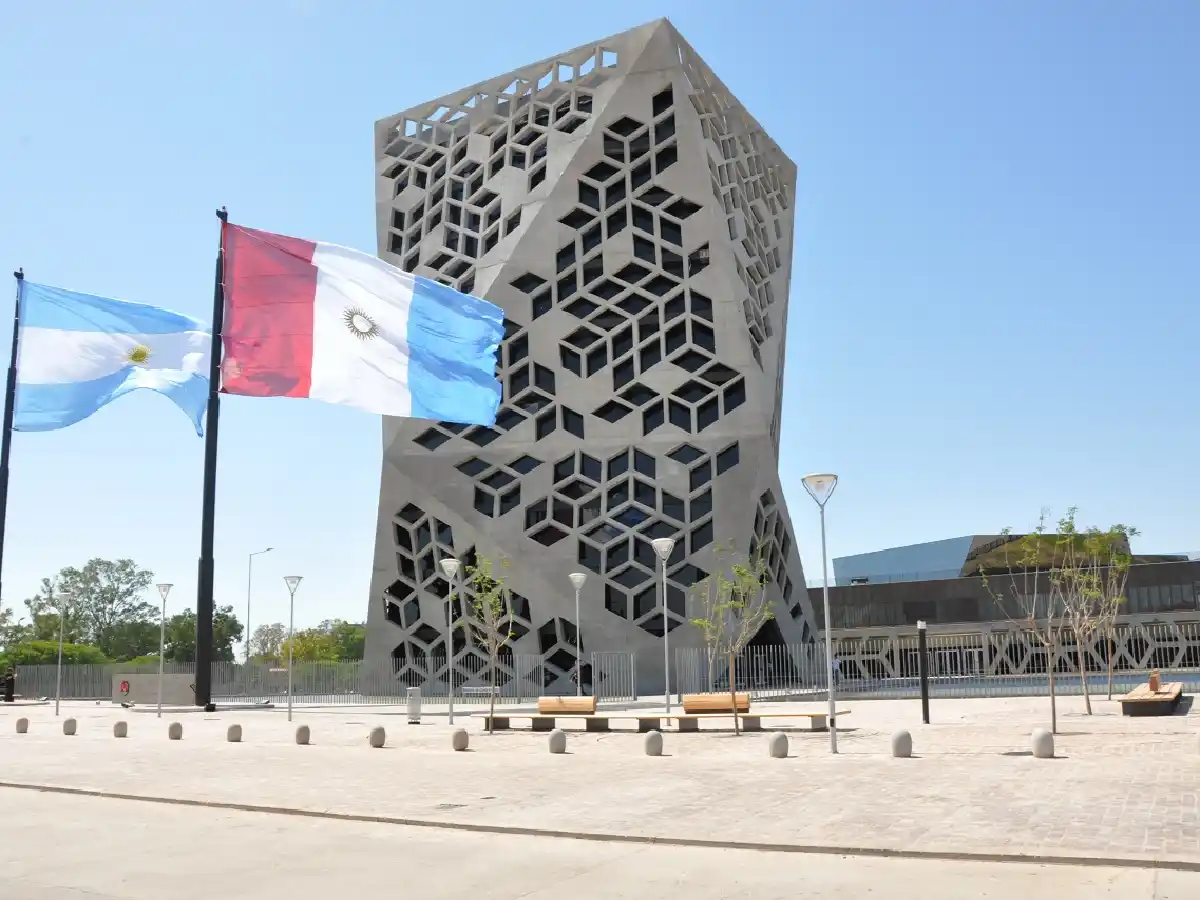 Córdoba emite deuda por us$ 500 millones para obras de infraestructura